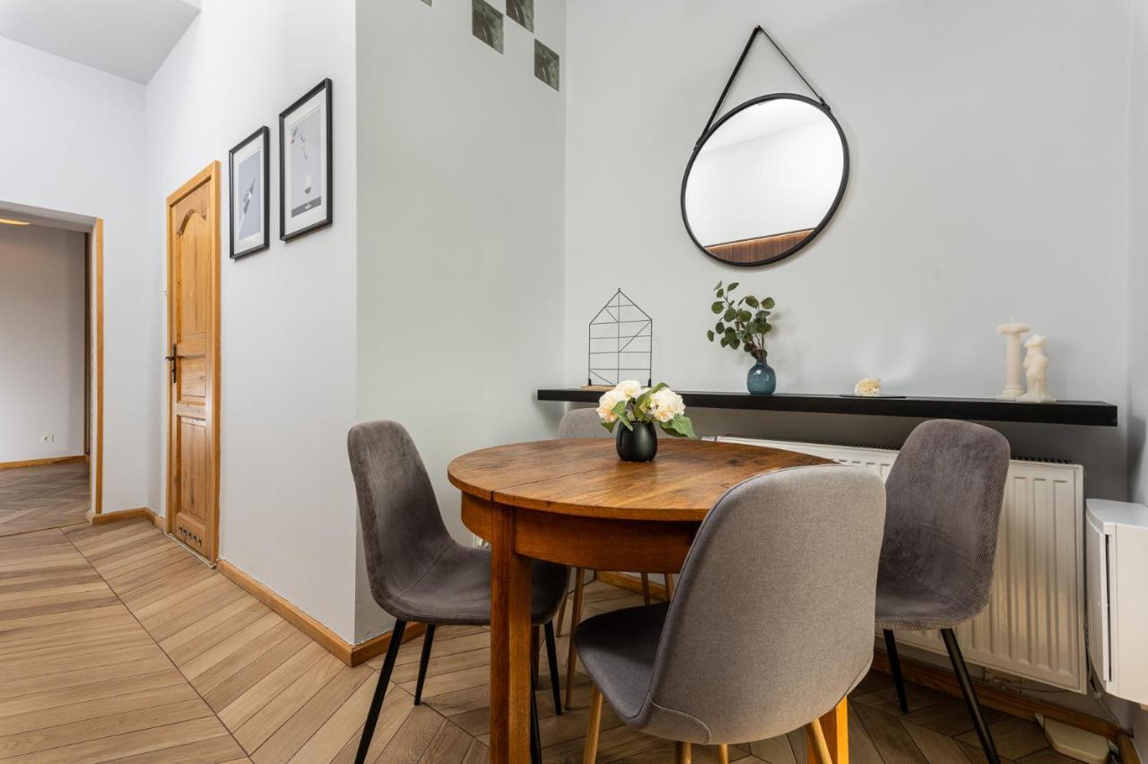Classy Old Town Apartment - By Upstairs Krakow Dış mekan fotoğraf