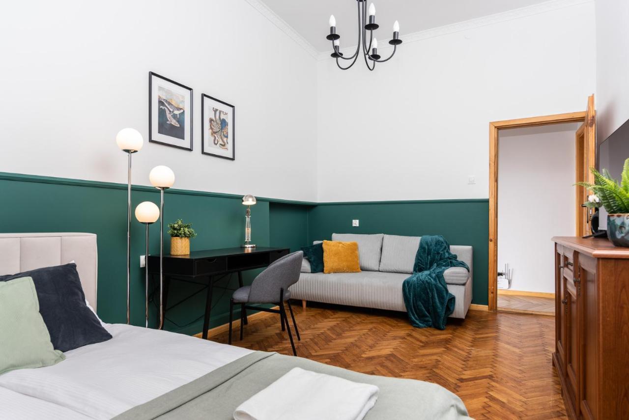 Classy Old Town Apartment - By Upstairs Krakow Dış mekan fotoğraf