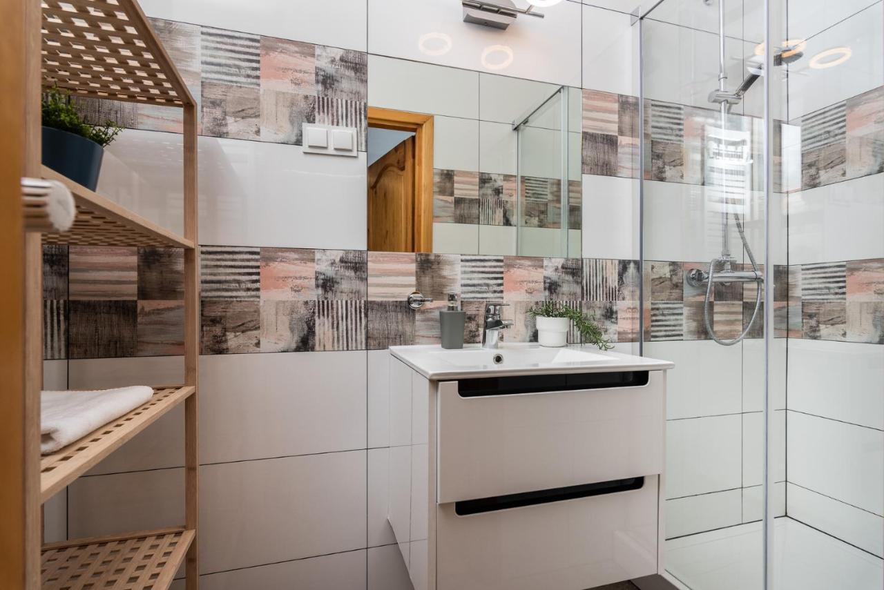 Classy Old Town Apartment - By Upstairs Krakow Dış mekan fotoğraf